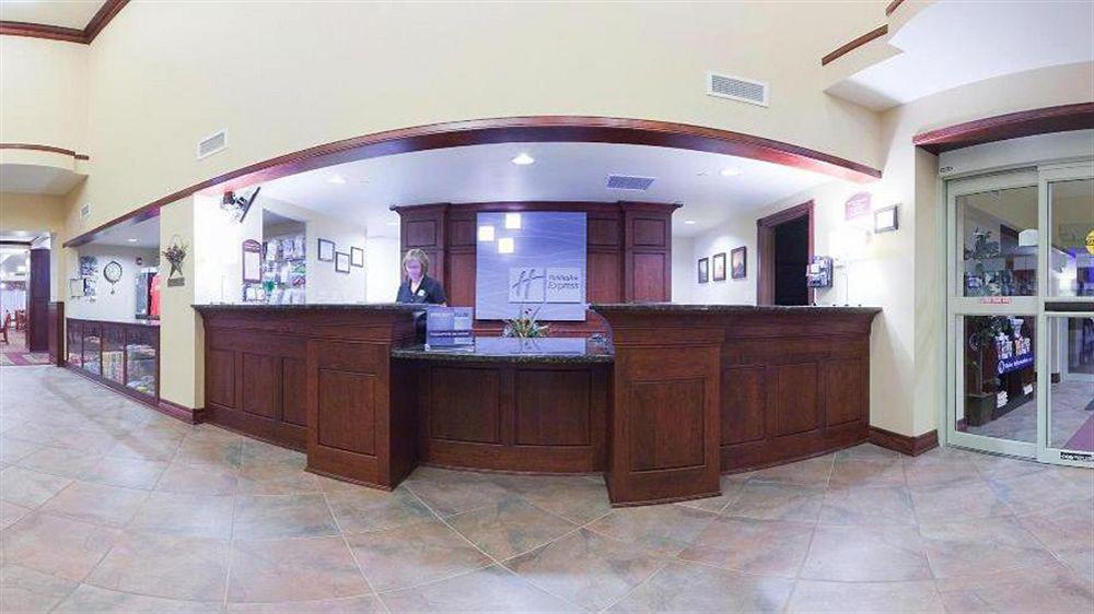 Holiday Inn Express & Suites Wausau By Ihg Weston Buitenkant foto